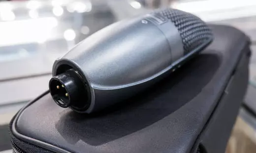 Shure - Beta 27 Supercardioid Large Diaphragm Condenser Microphone 2